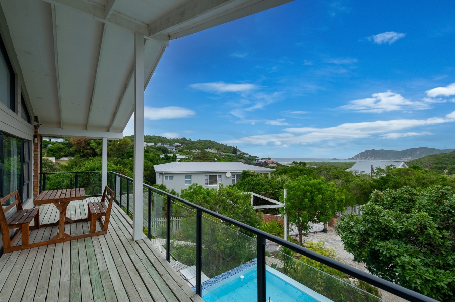 7 Bedroom Property for Sale in Kingfisher Creek Western Cape